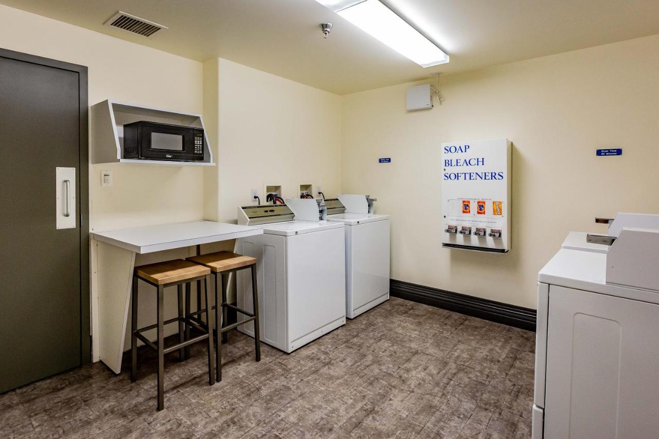 Motel 6-Saskatoon, Sk Eksteriør billede